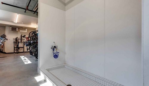 luxury rental apartments in Edmonton 8