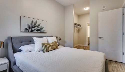 luxury apartments in Edmonton 10