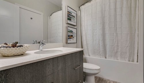 luxury apartments in Edmonton 8